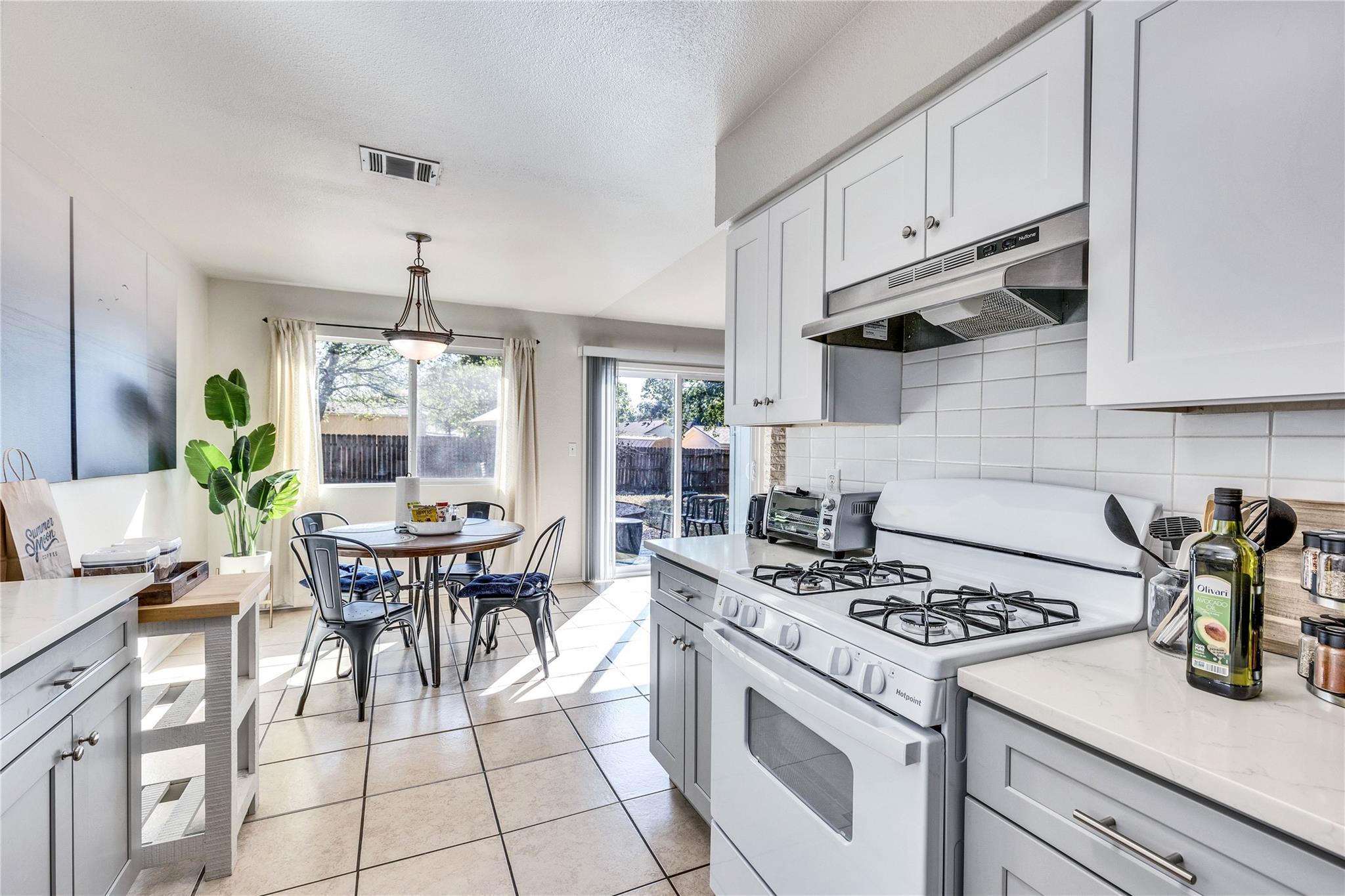 10309 Georgian DR