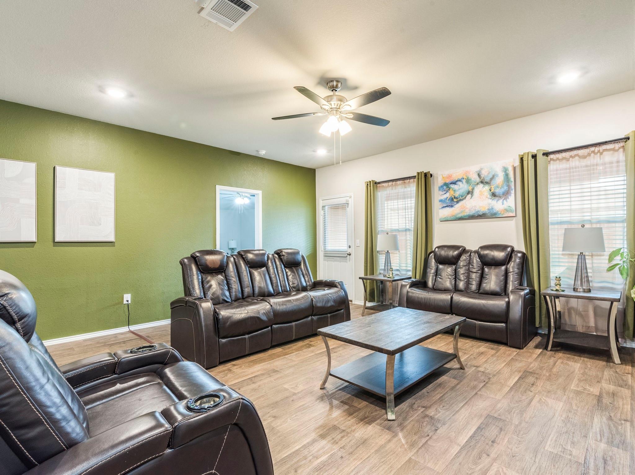 6100 Brampton LN