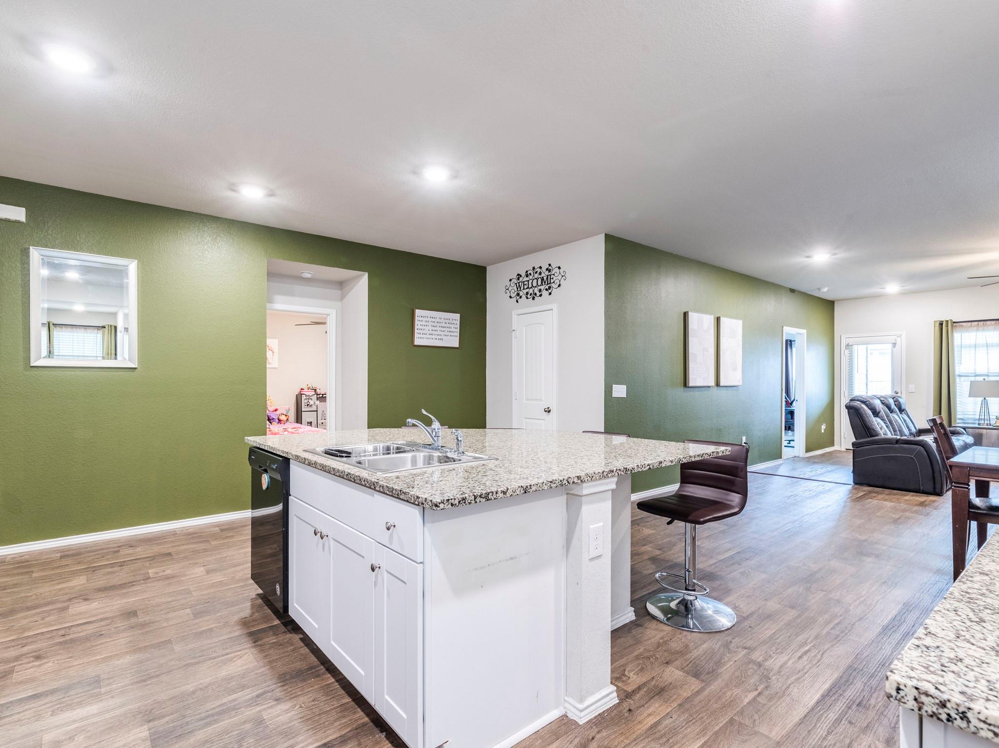 6100 Brampton LN