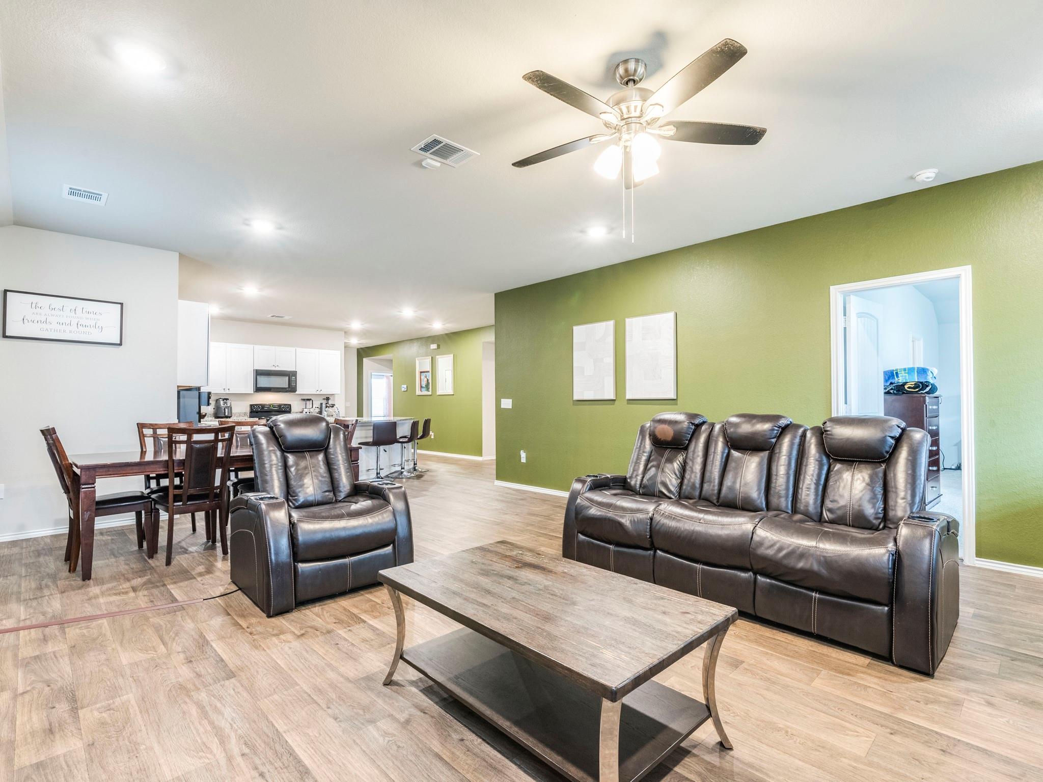 6100 Brampton LN