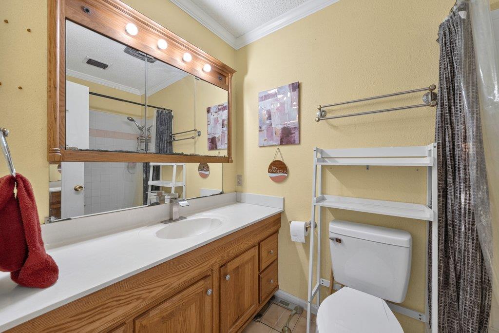 213 Atascosa ST