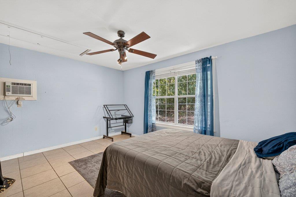 213 Atascosa ST