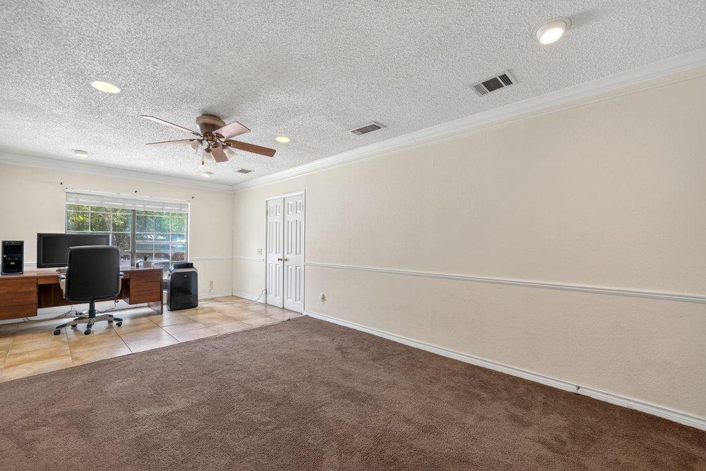 213 Atascosa ST