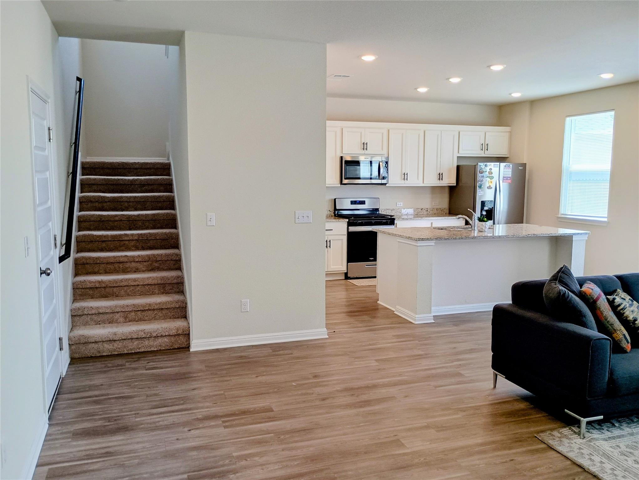 10615 Ridan WAY