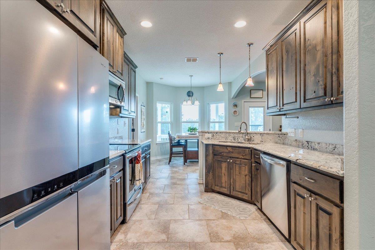 1033 Castleway RD