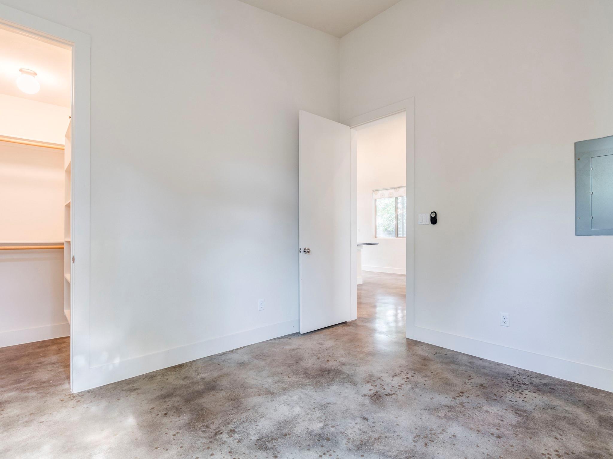 1404 Singleton Ave # B