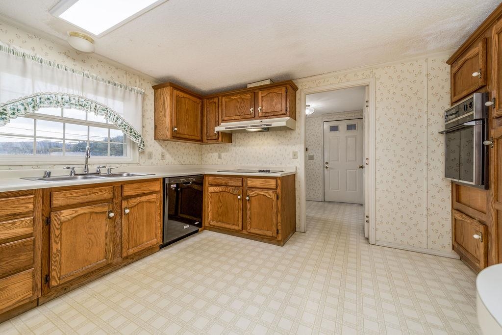 17 Riley Drive