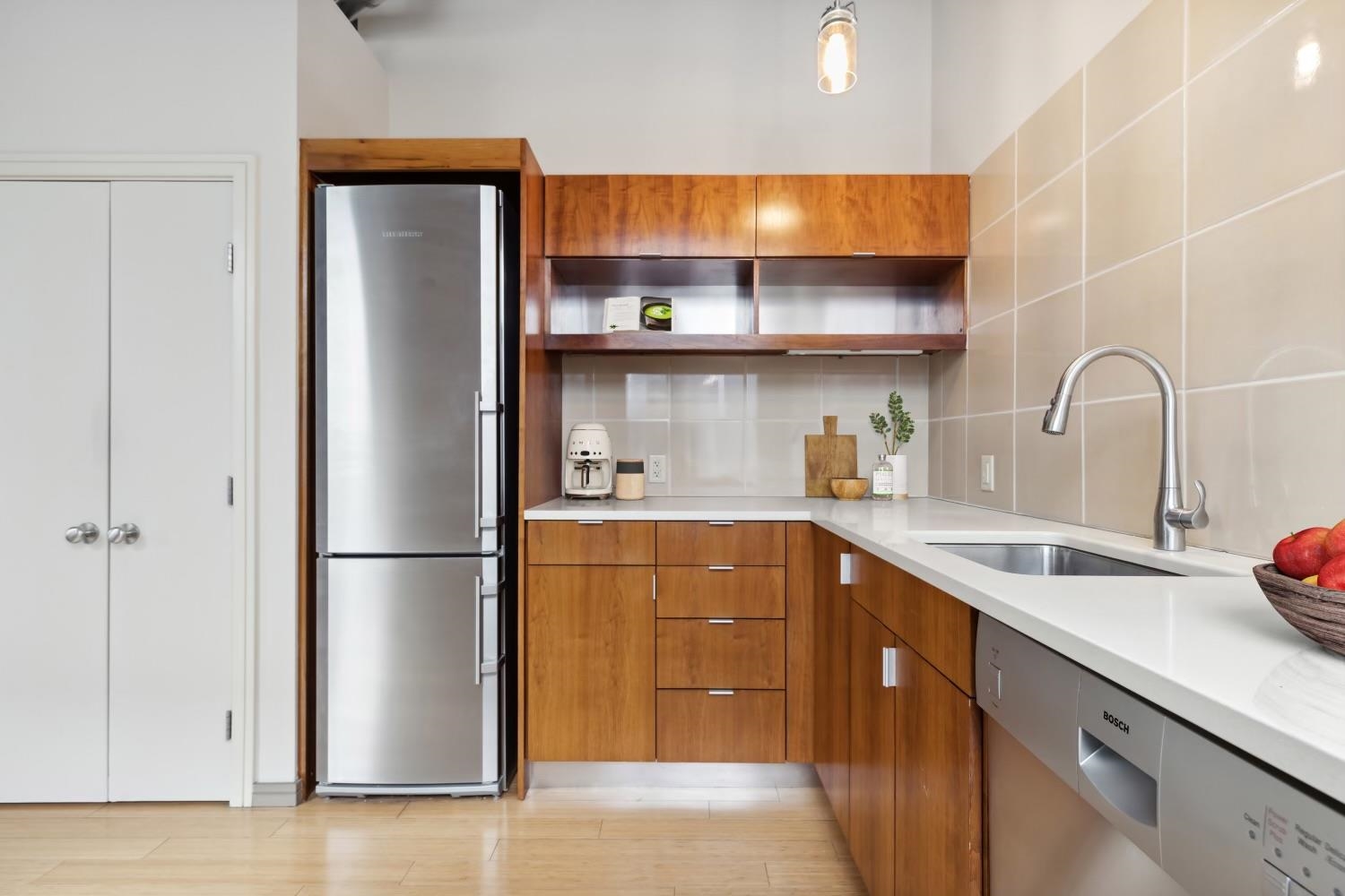 15 Railroad Row Unit: 2C5