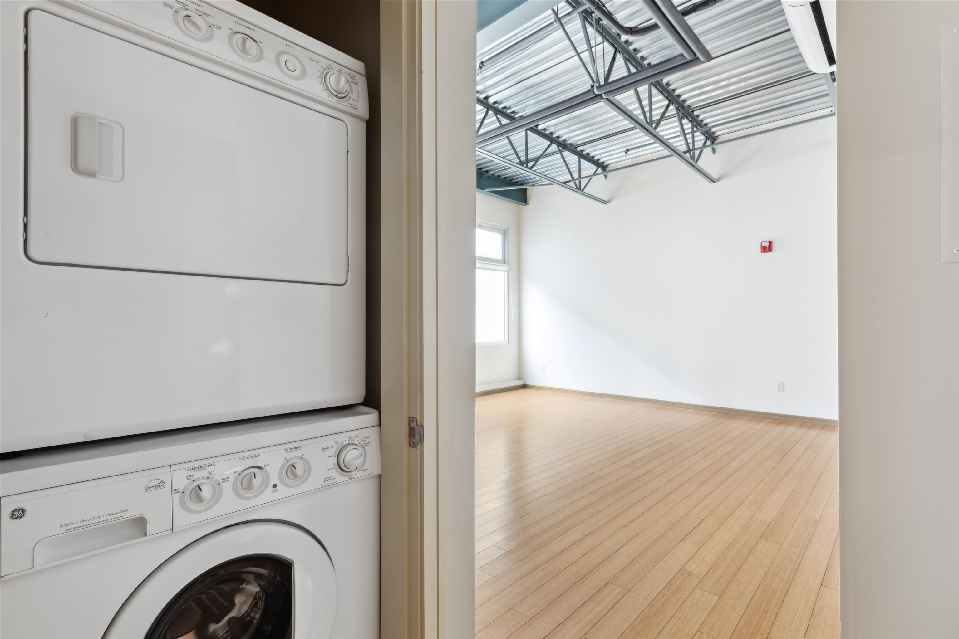 15 Railroad Row Unit: 2C5