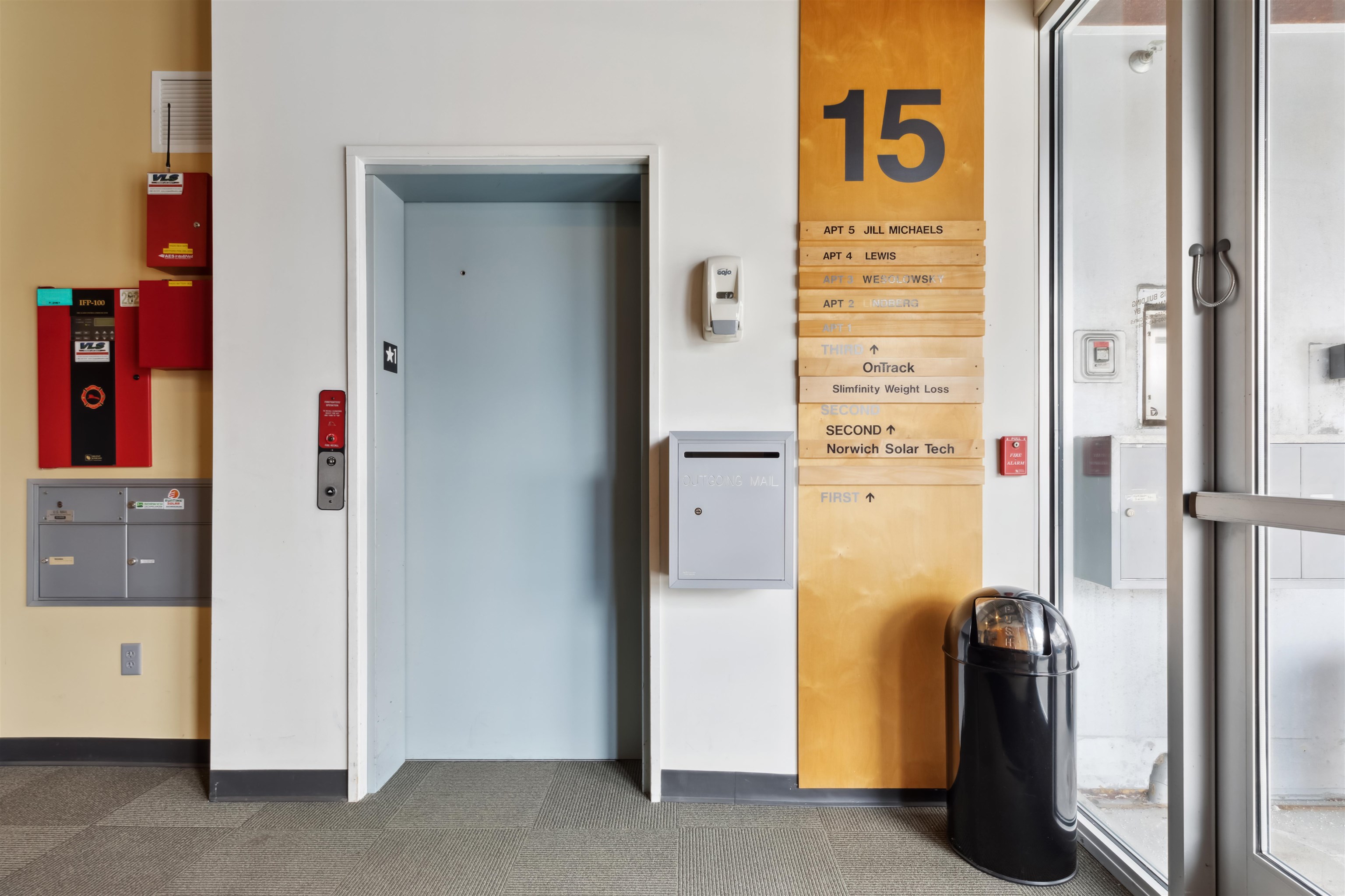 15 Railroad Row Unit: 2C5
