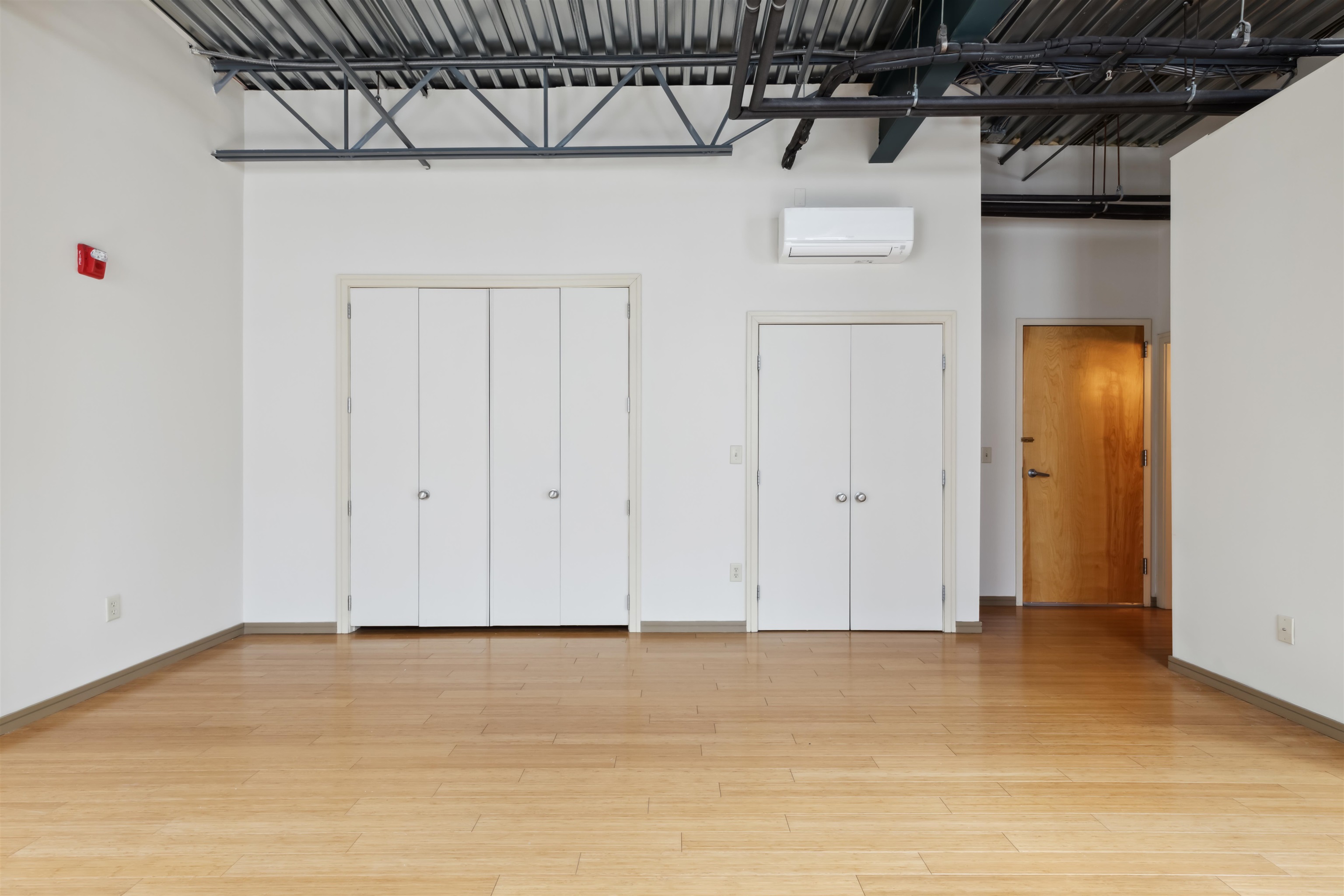 15 Railroad Row Unit: 2C5