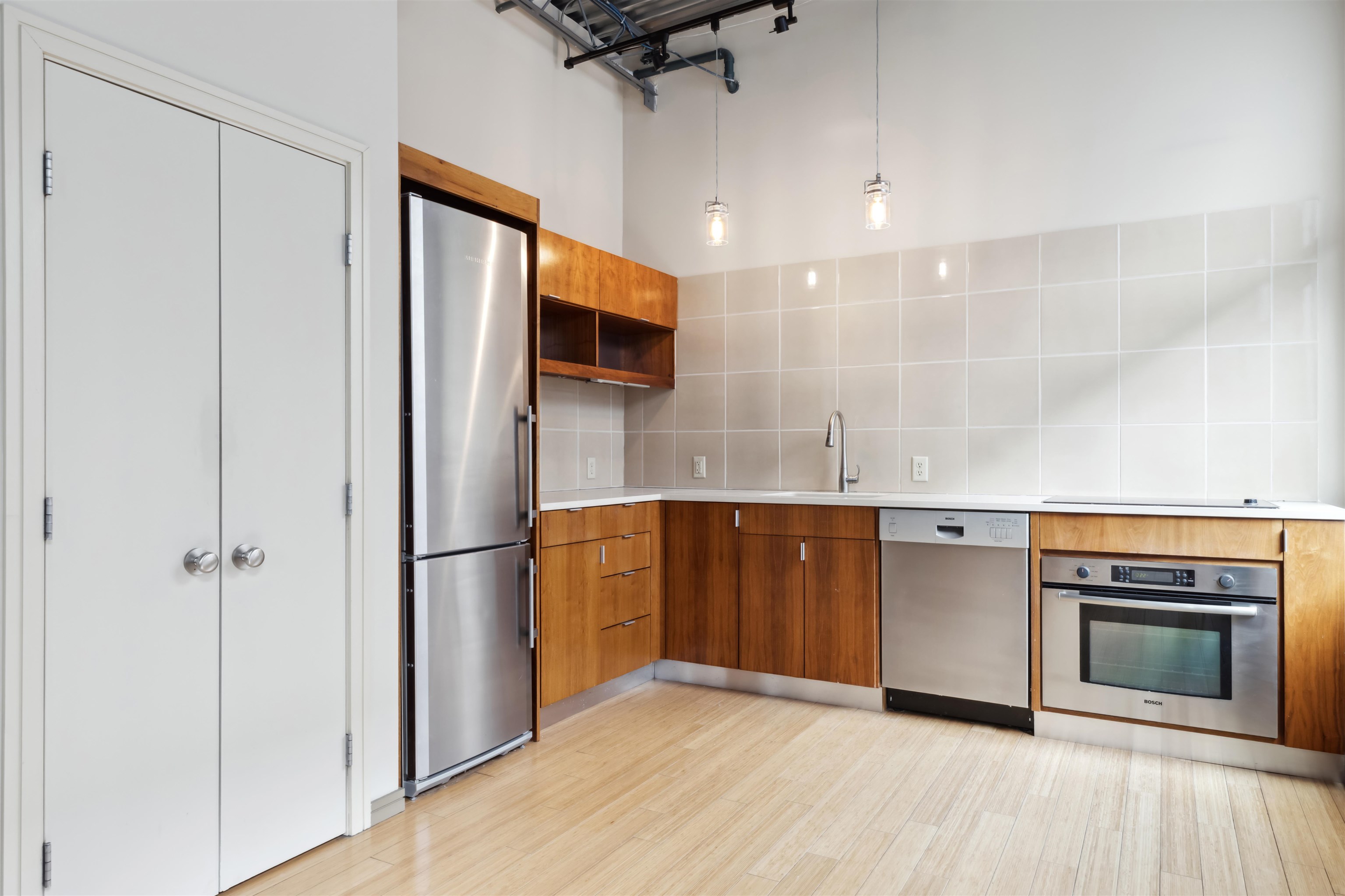 15 Railroad Row Unit: 2C5