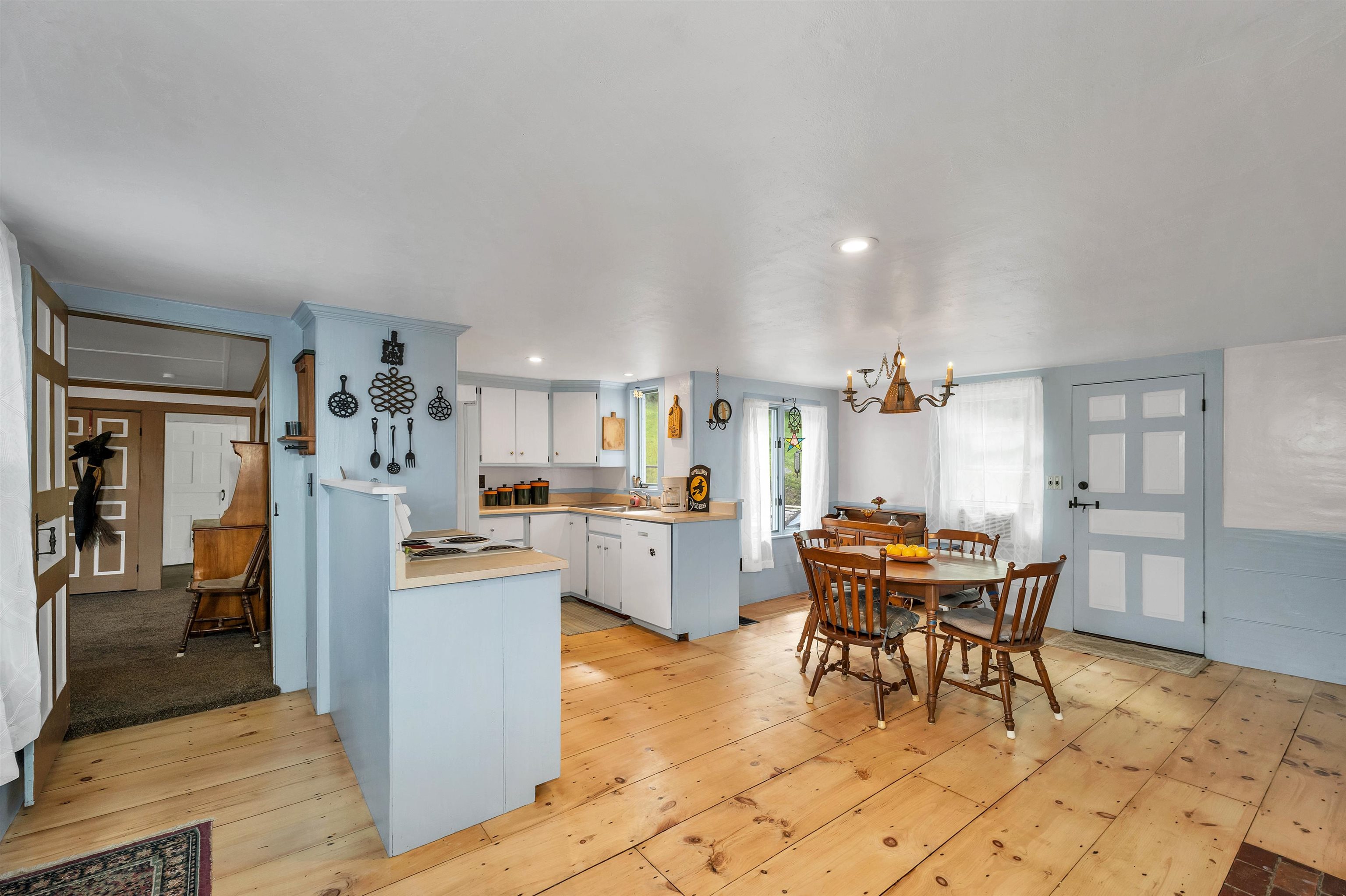 10 Barton Road