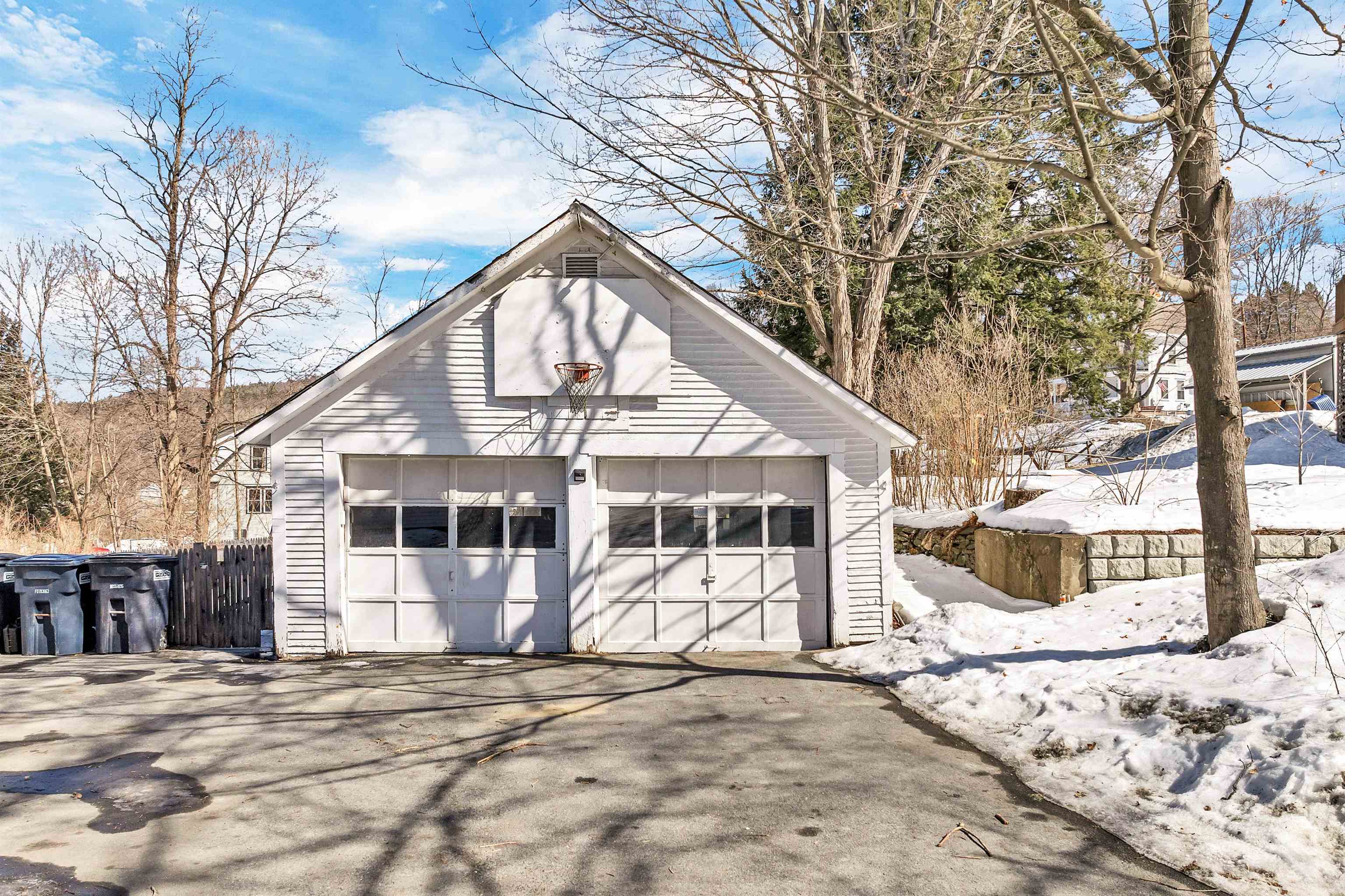 27 Seminary Hill Road