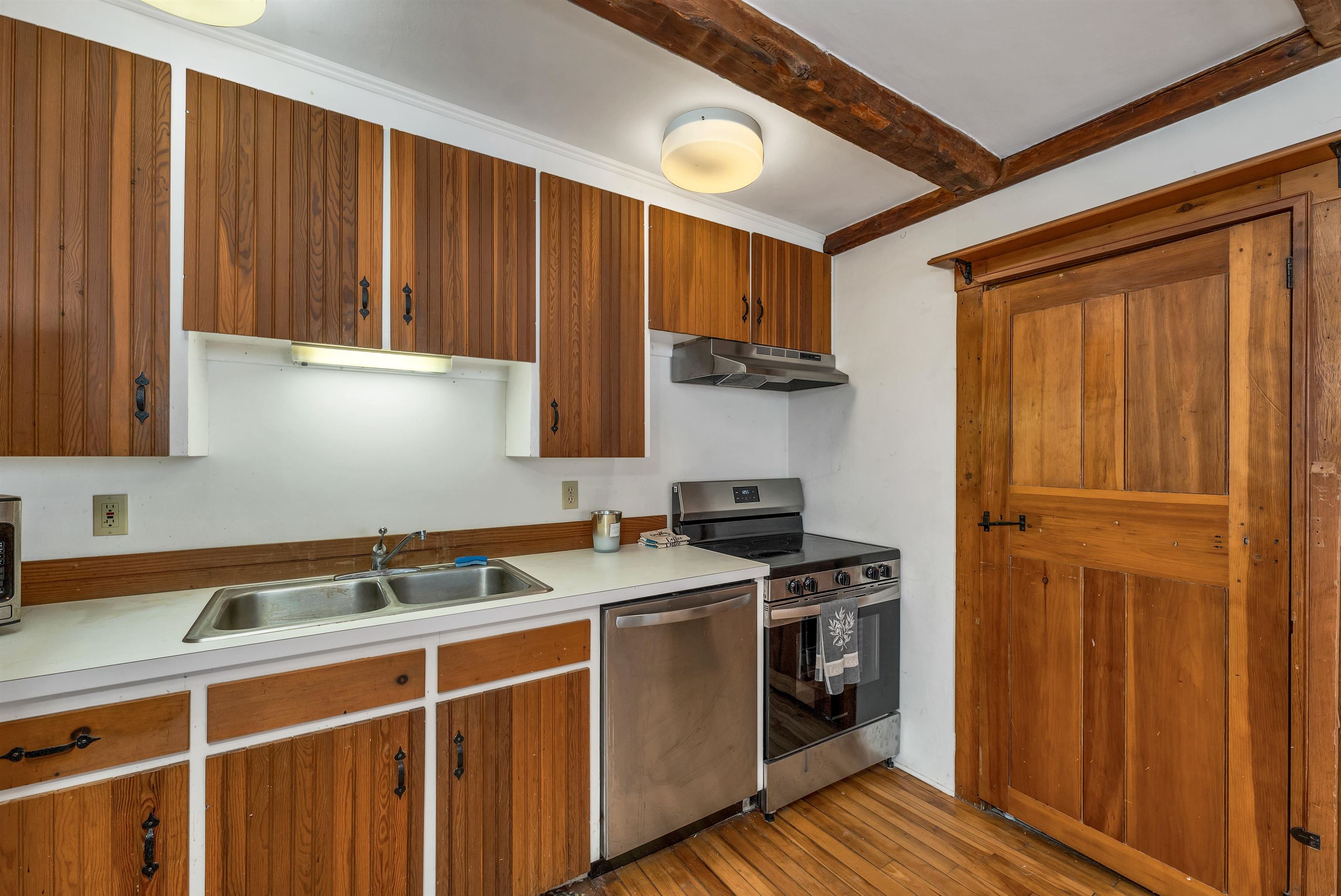 6 On the Common Unit: 4