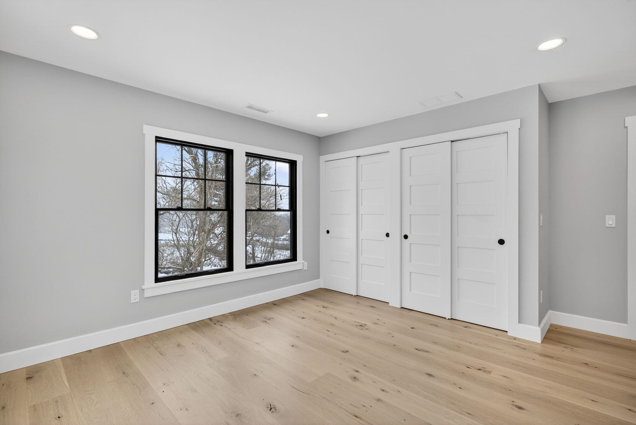 958 East Woodstock Road