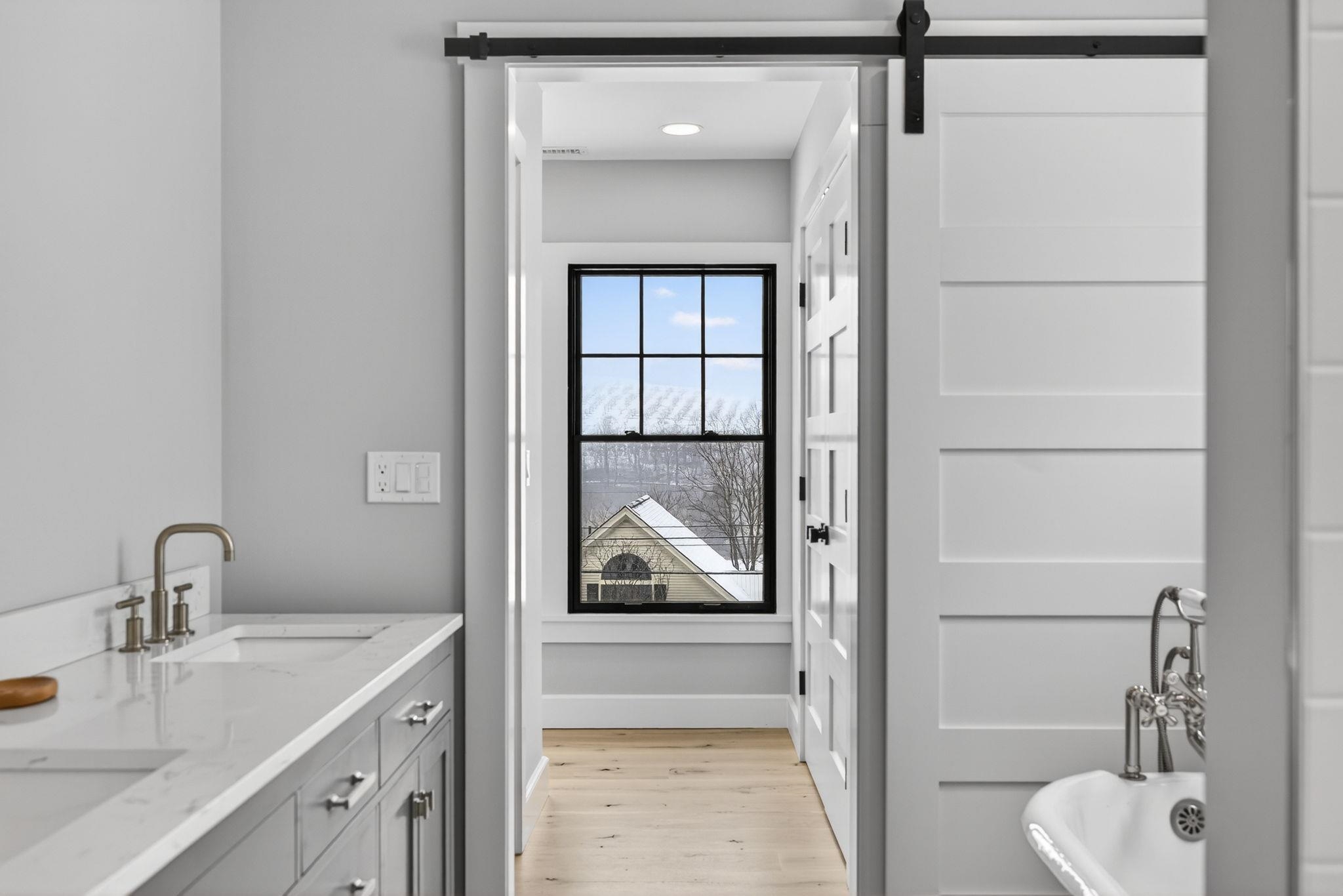 958 East Woodstock Road