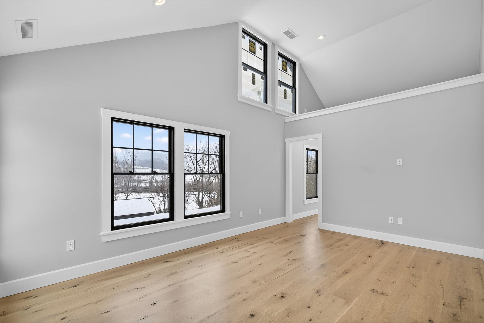 958 East Woodstock Road