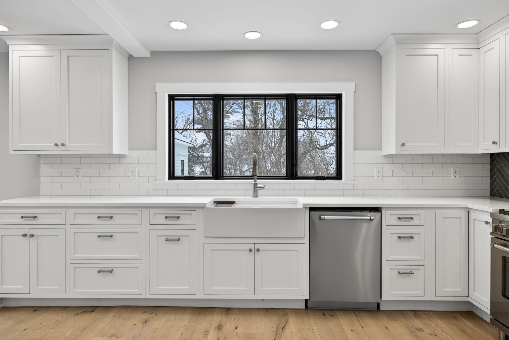 958 East Woodstock Road