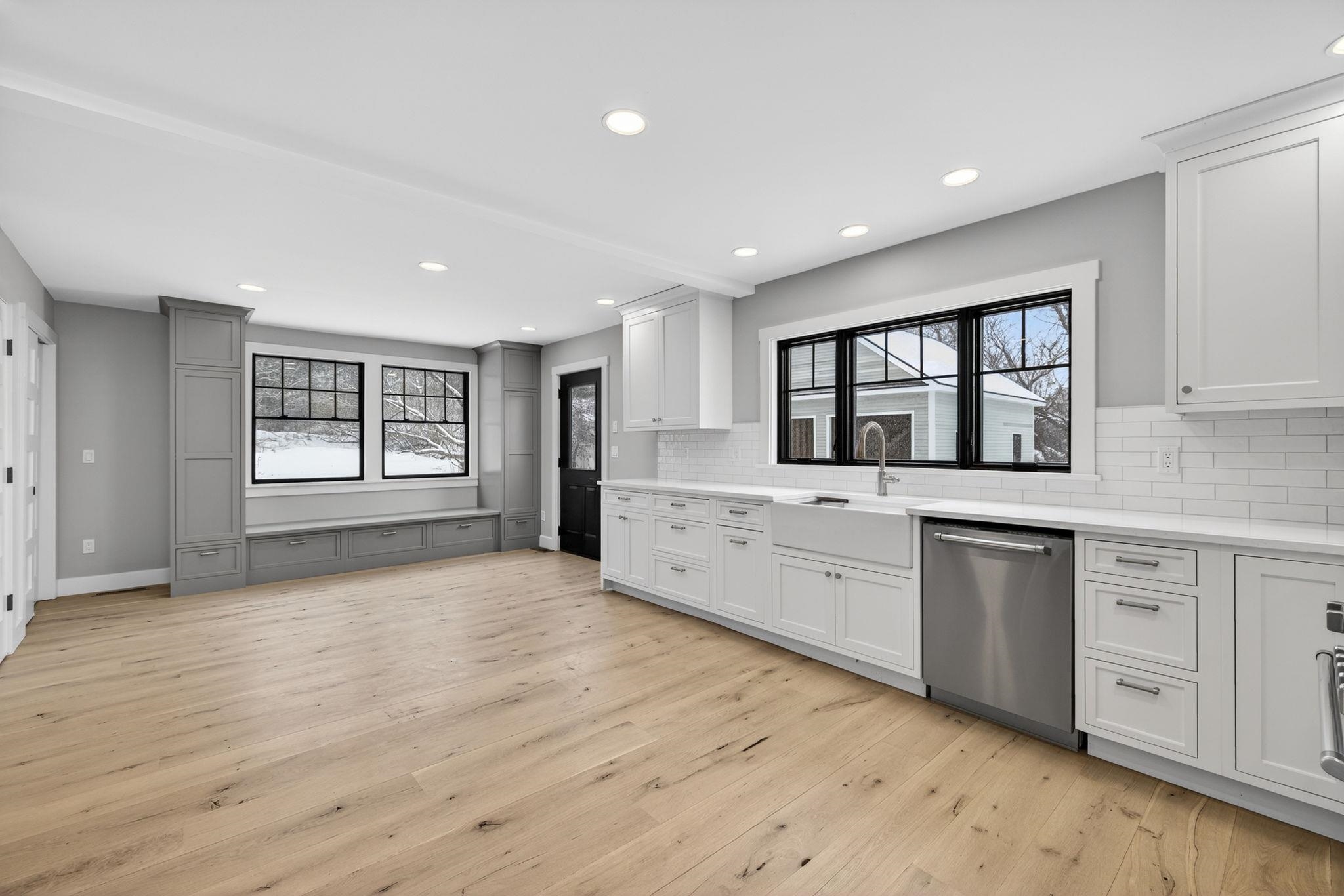 958 East Woodstock Road