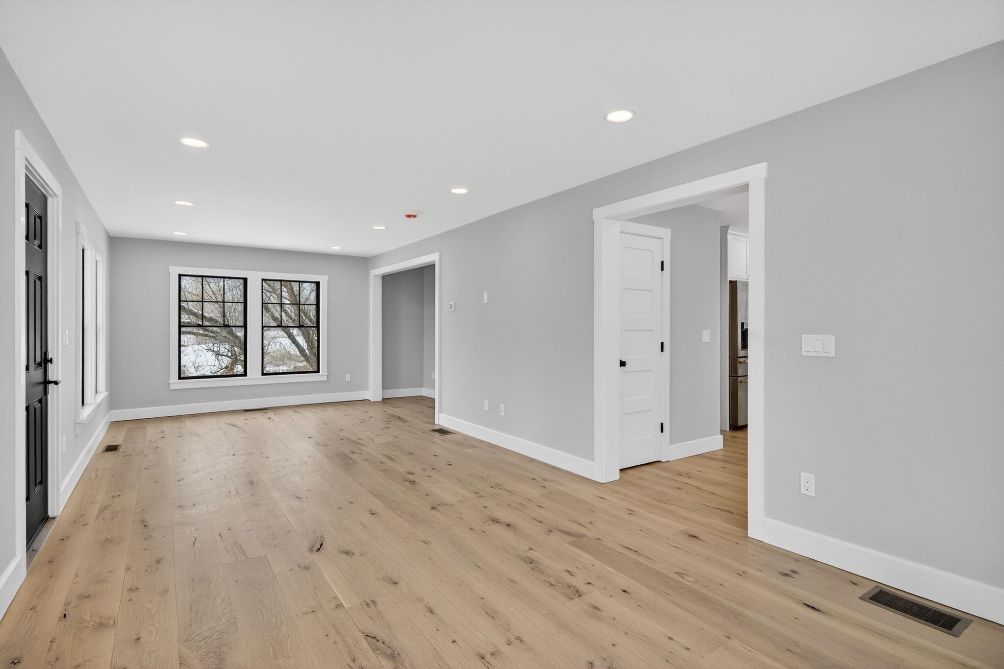 958 East Woodstock Road