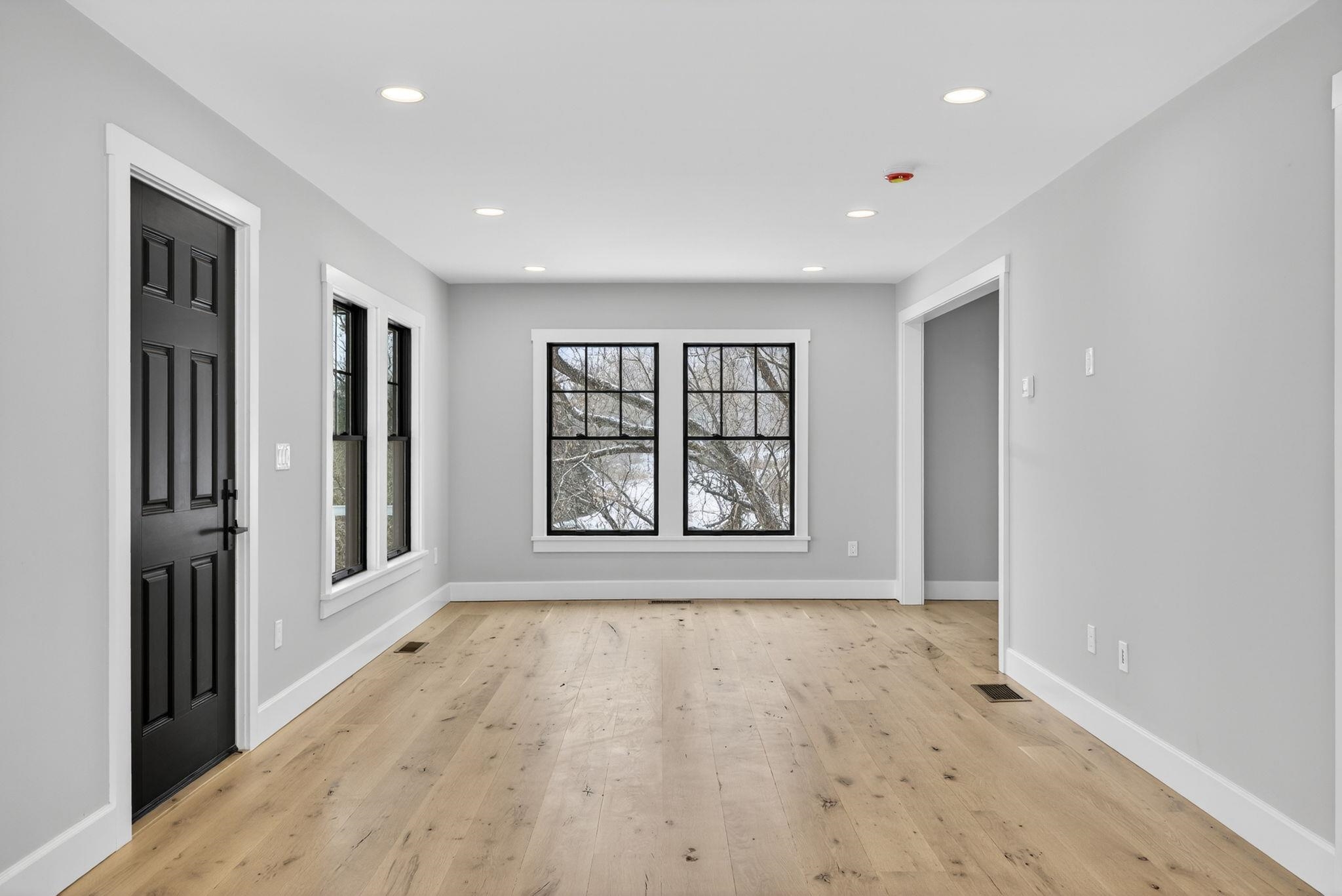 958 East Woodstock Road