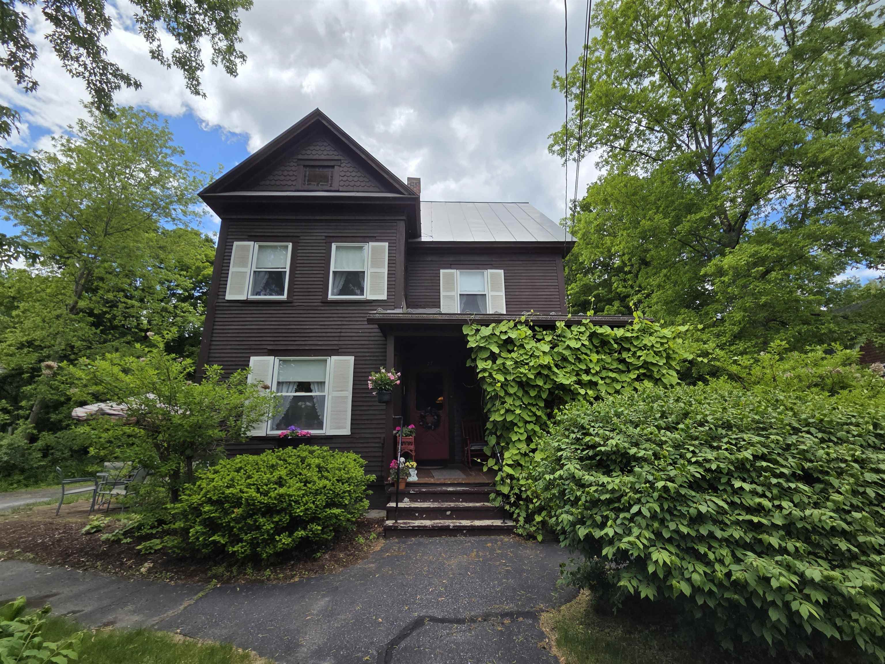 27 Crafts Avenue