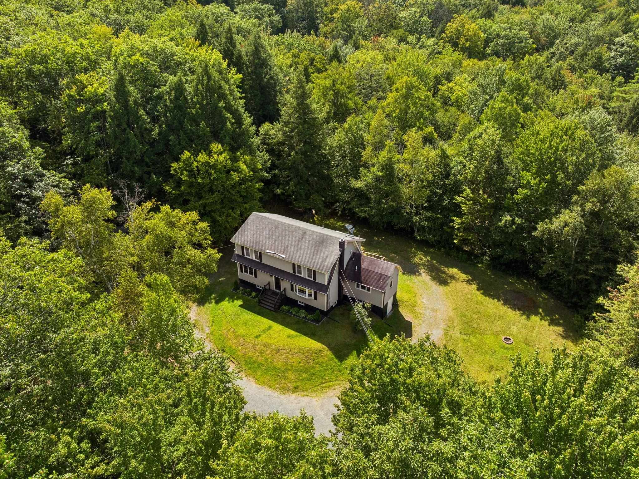 12 Algonquin Road