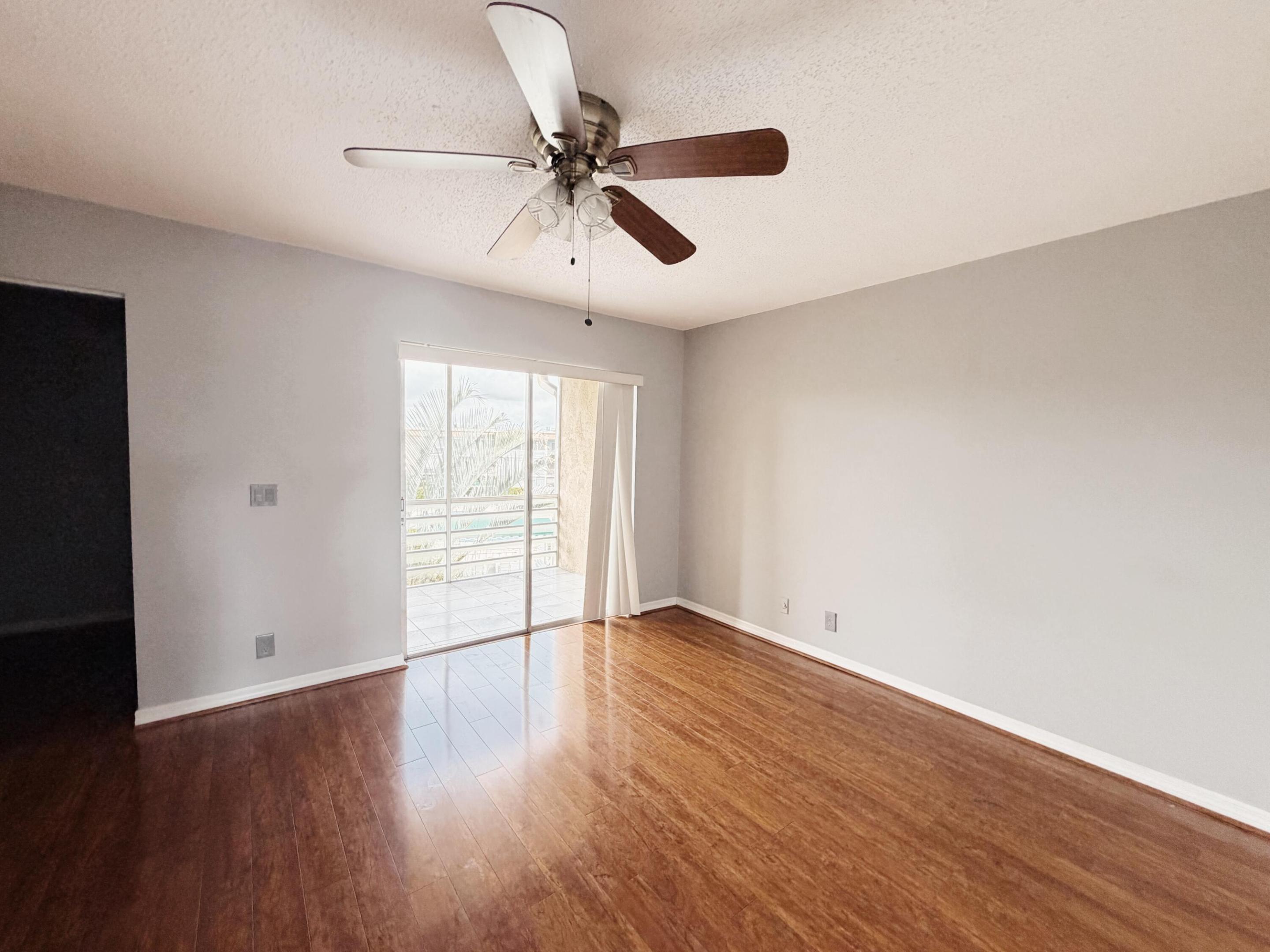 100 E Village Green Cir Circle E 306