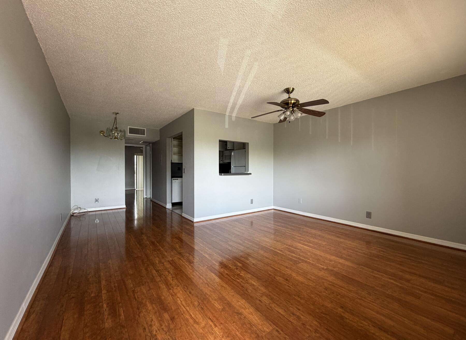 100 E Village Green Cir Circle E 306