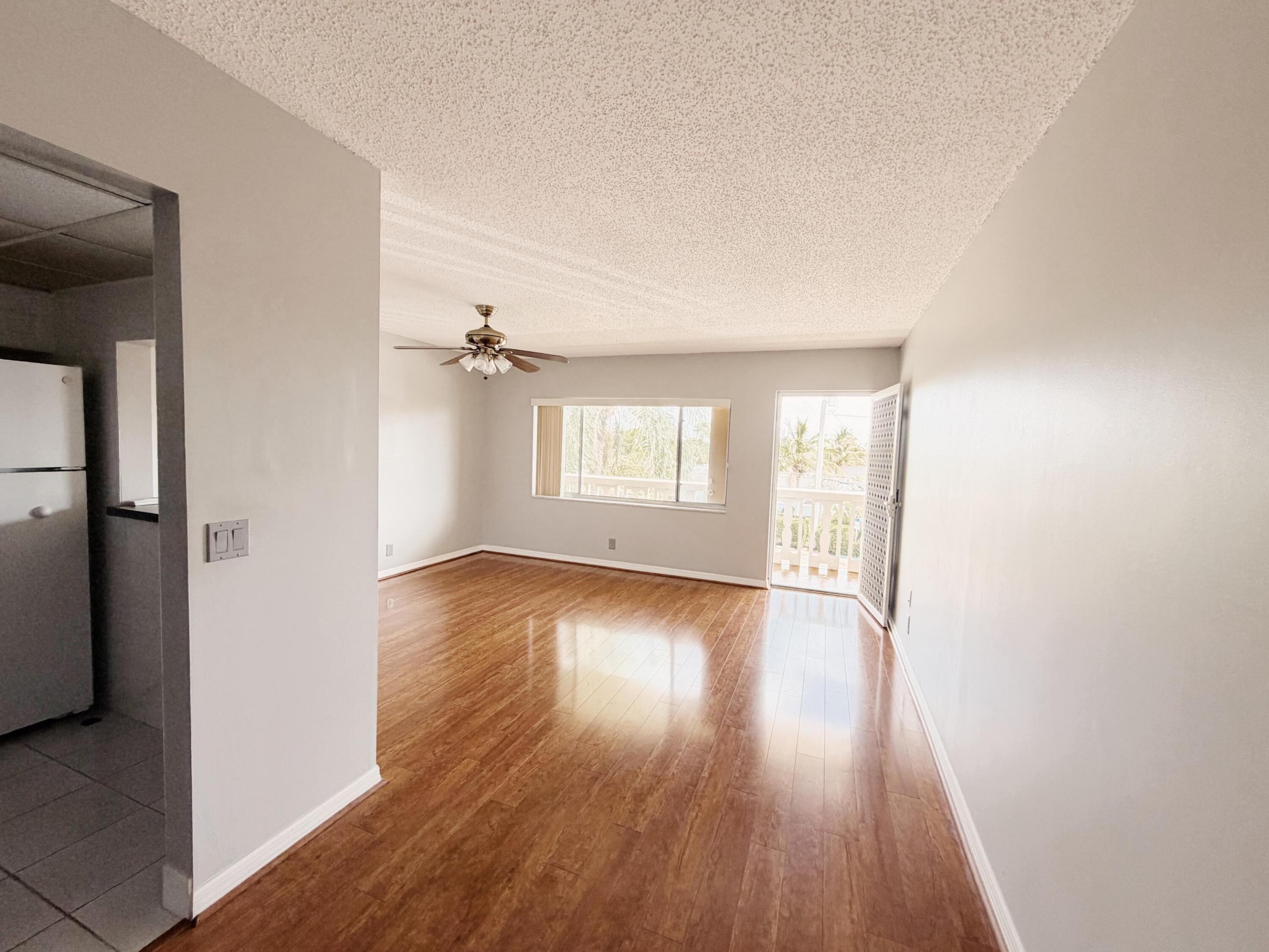 100 E Village Green Cir Circle E 306