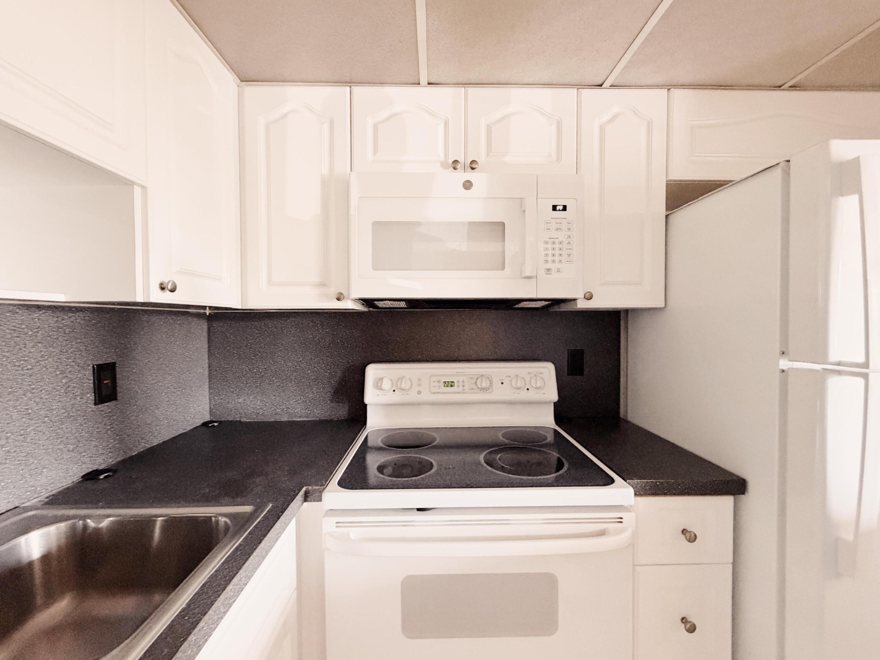 100 E Village Green Cir Circle E 306