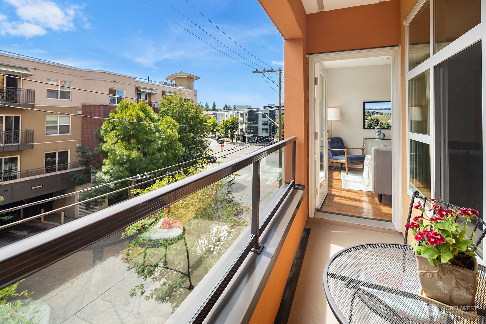 410 NE 70th Street Unit: 306
