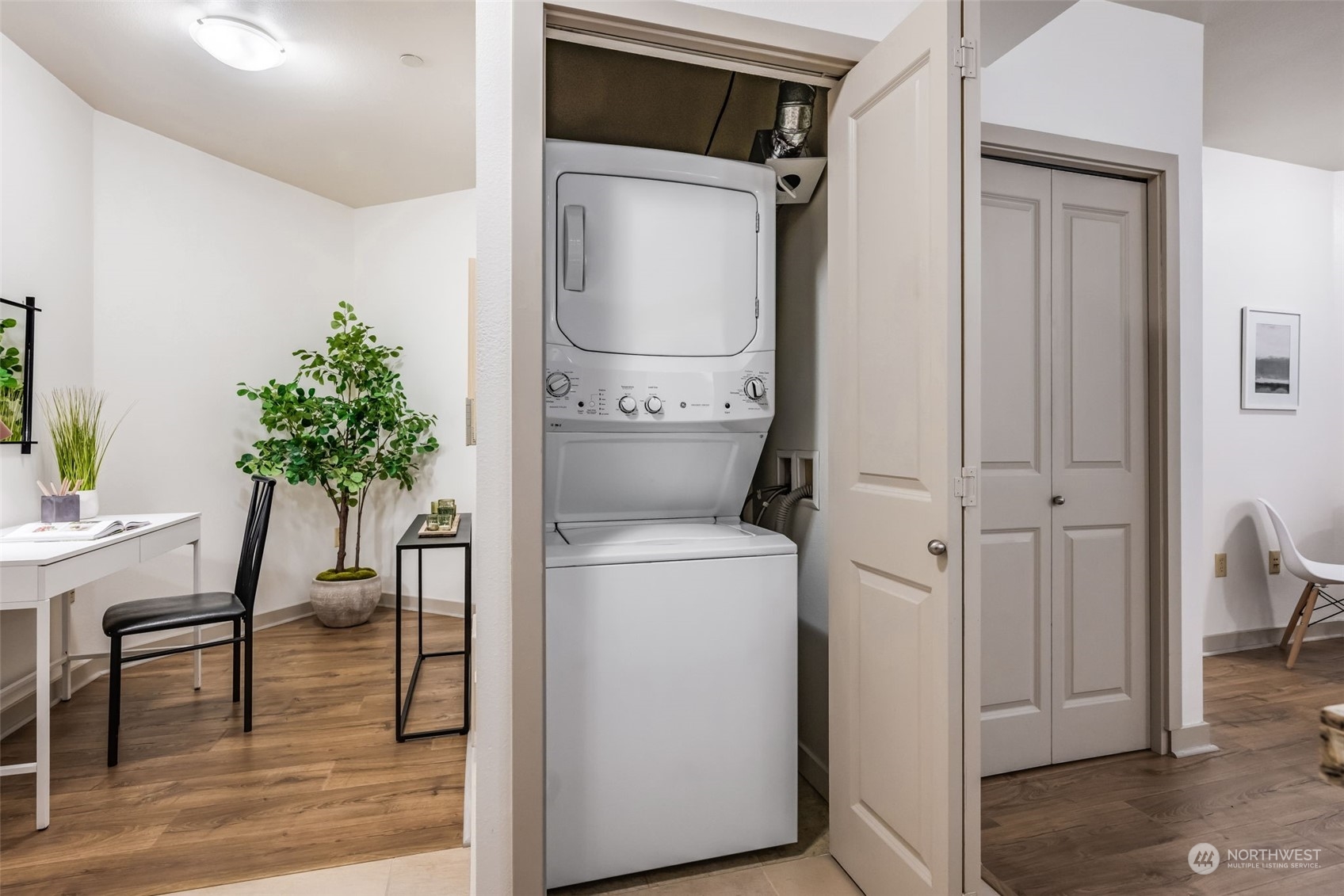 5450 Leary Avenue NW Unit: 240