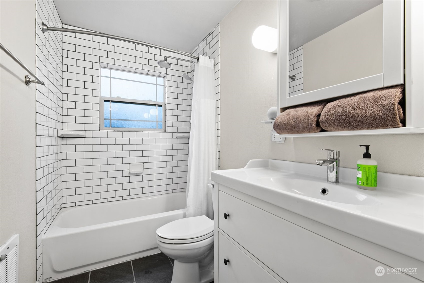 3636 Evanston Avenue N Unit: 2