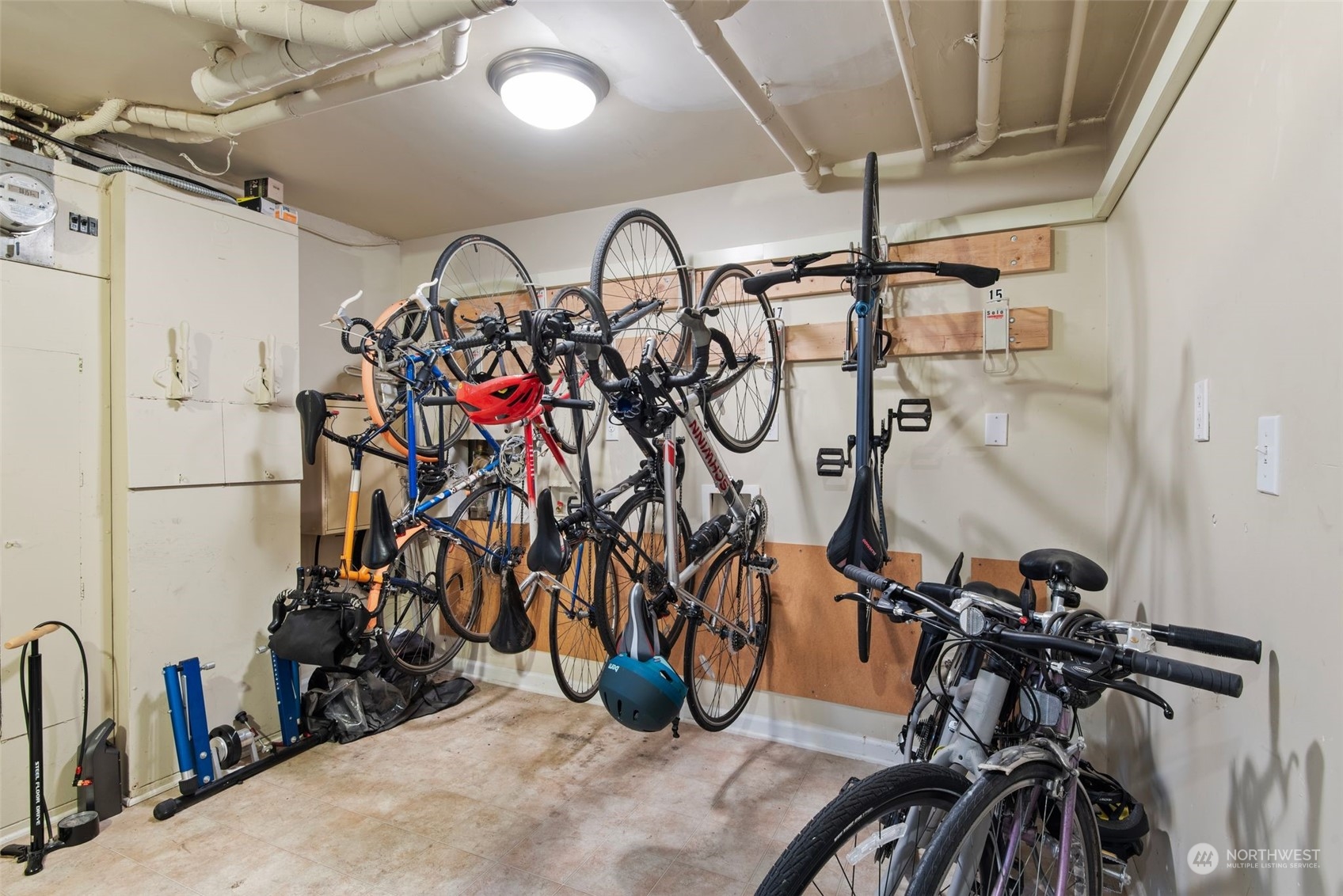 3636 Evanston Avenue N Unit: 2