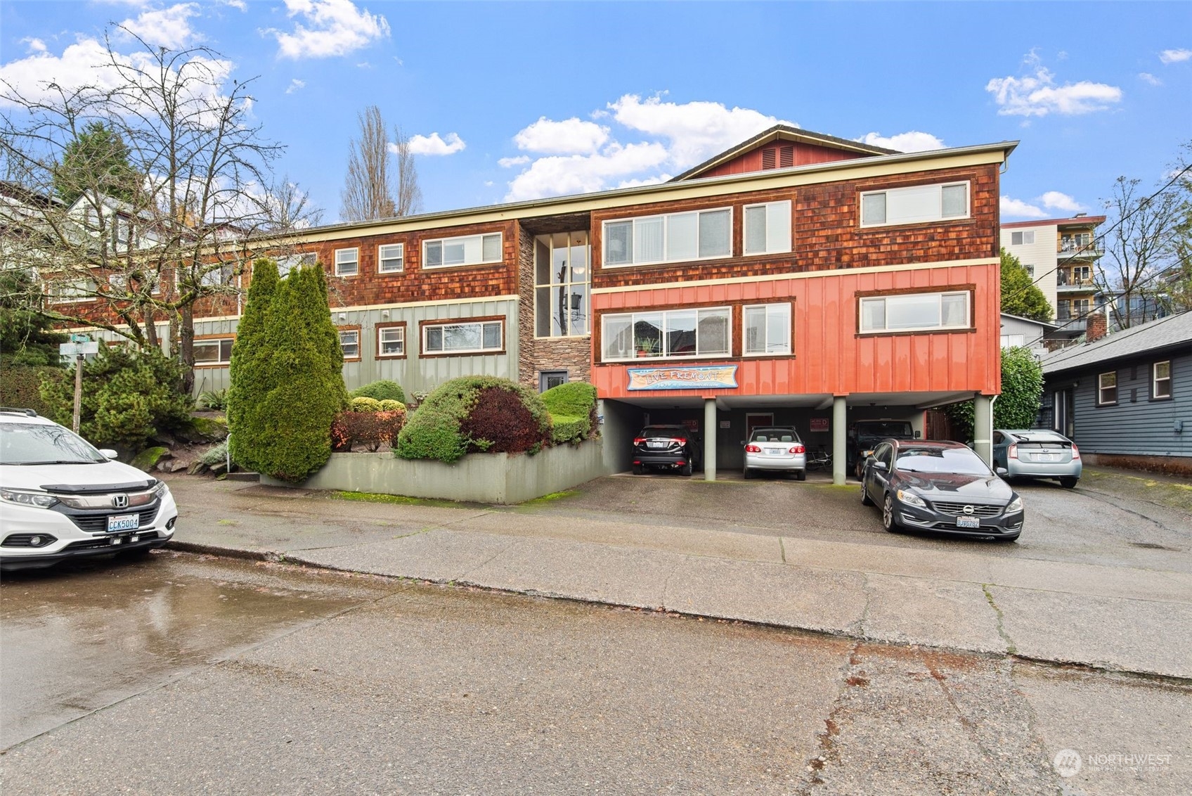 3636 Evanston Avenue N Unit: 2