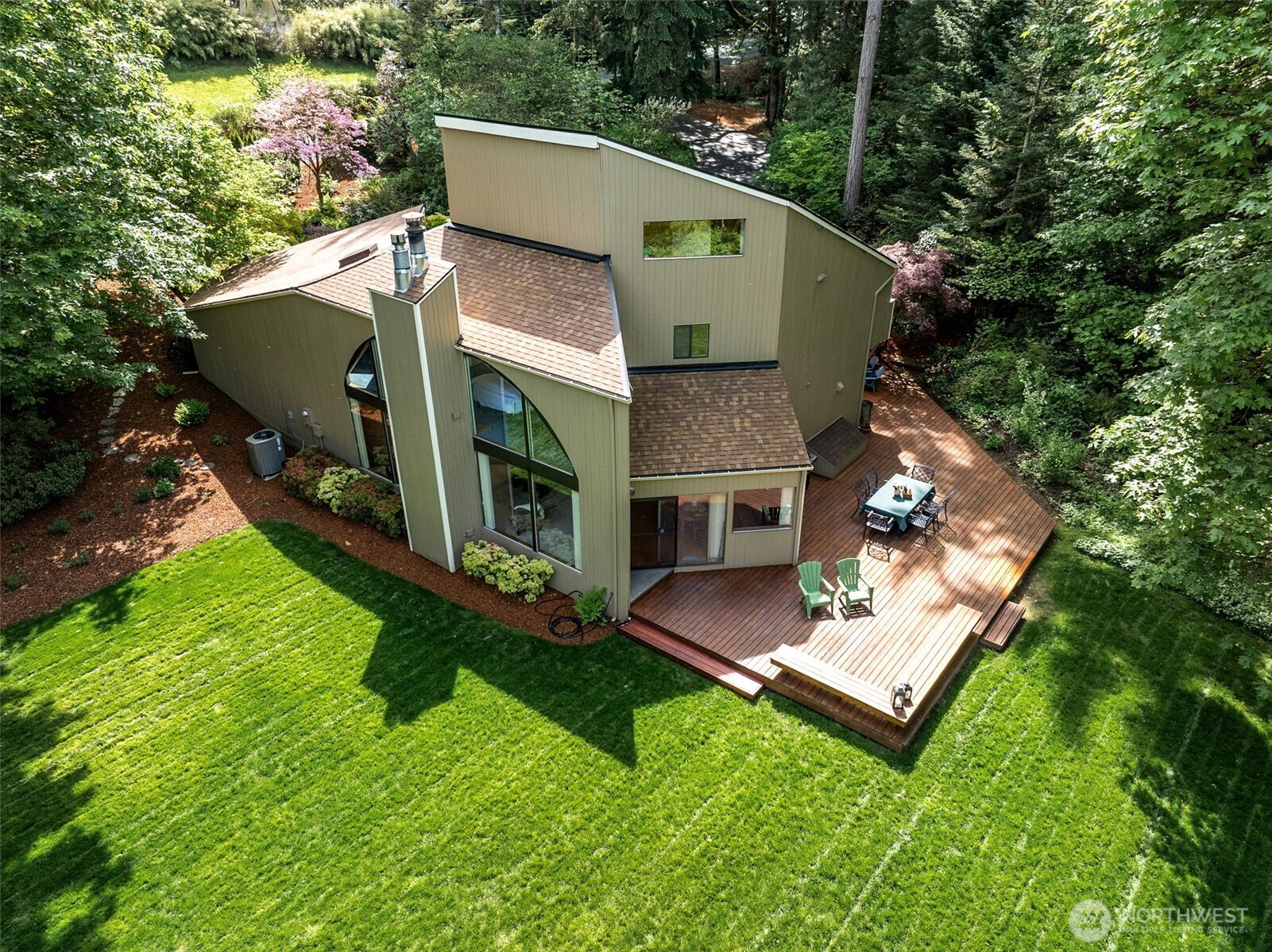 7102 78th Avenue NW