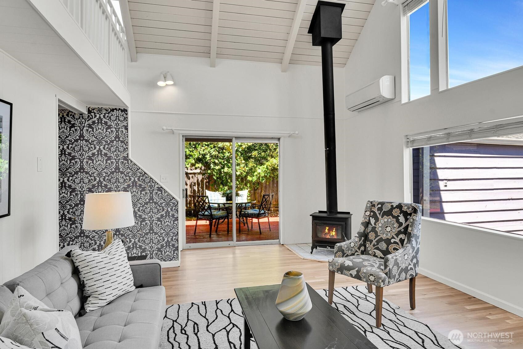 527 Ave B