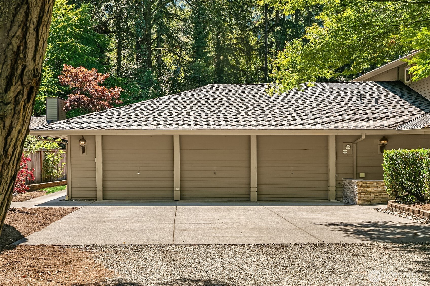 1201 Sycamore Drive SE