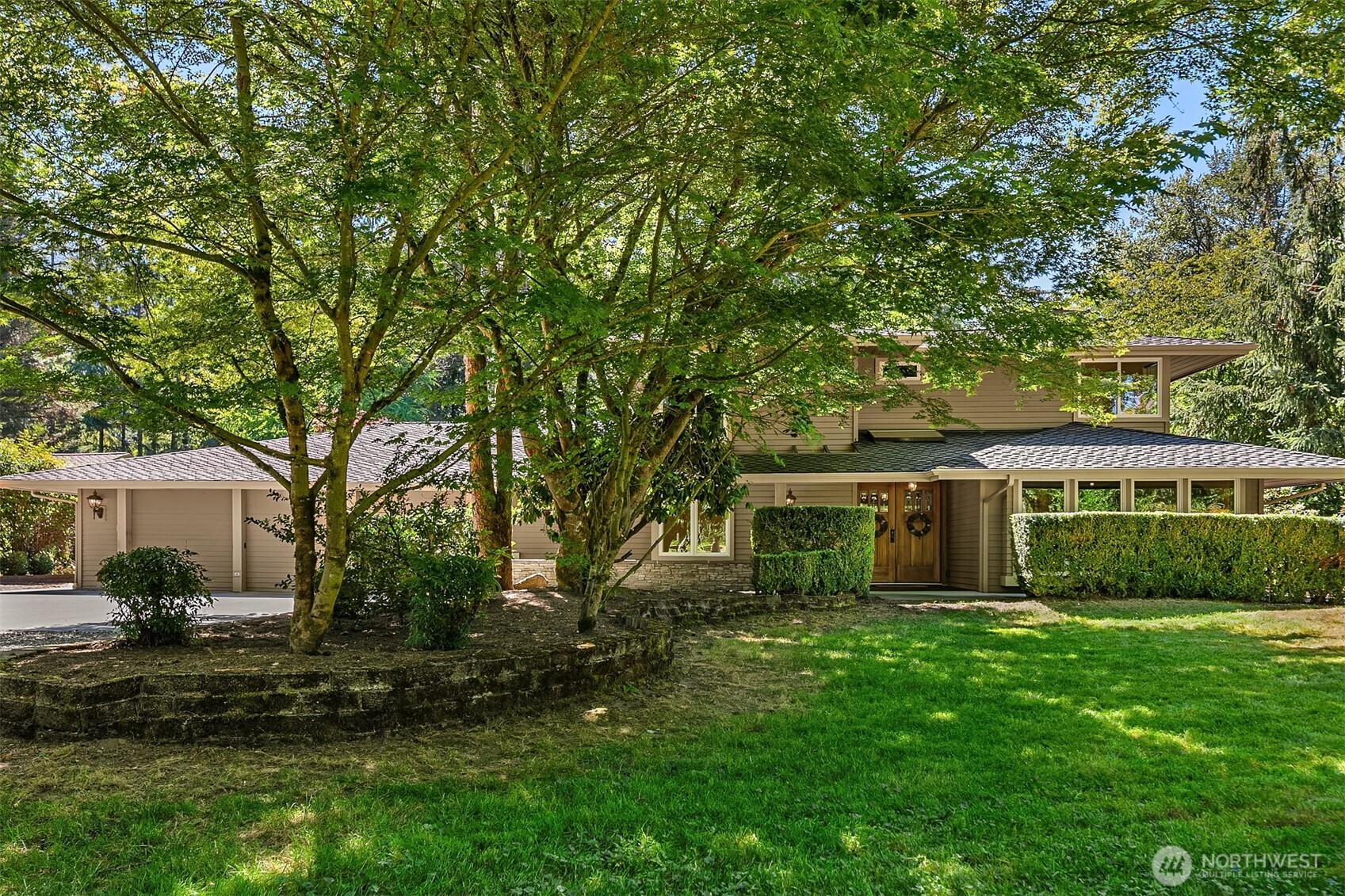 1201 Sycamore Drive SE