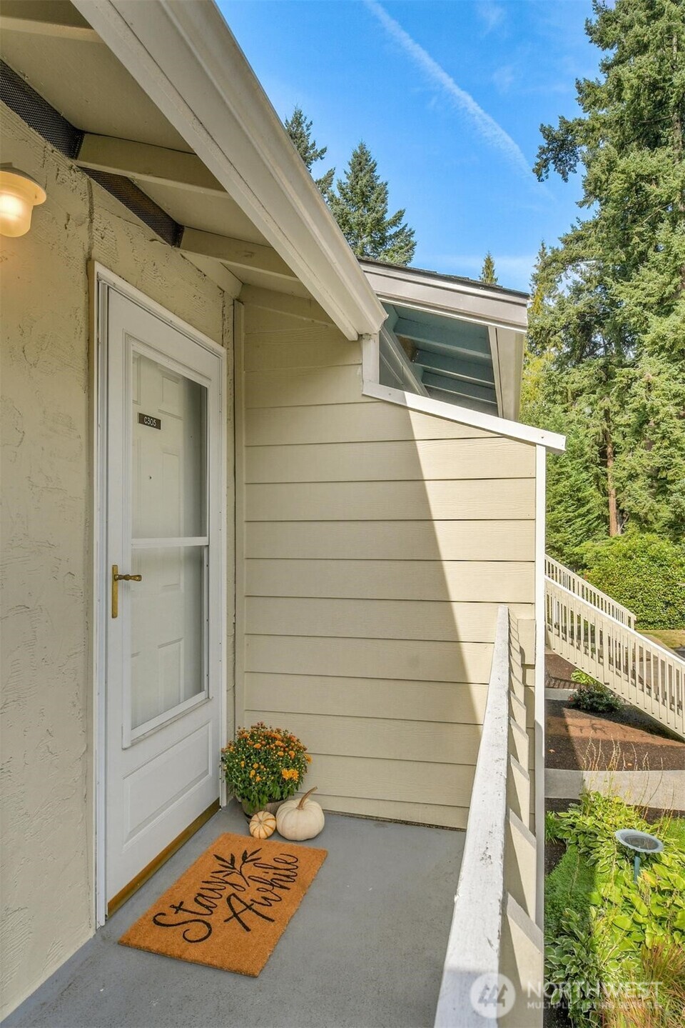 9484 Redmond-Woodinville Rd NE Unit: C-305