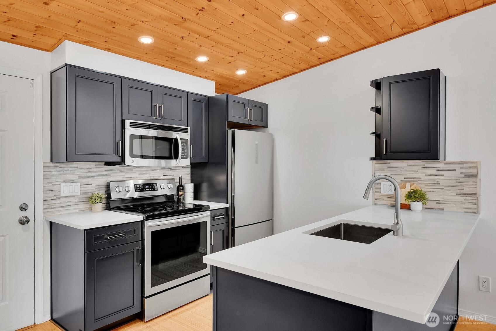 9484 Redmond-Woodinville Rd NE Unit: C-305