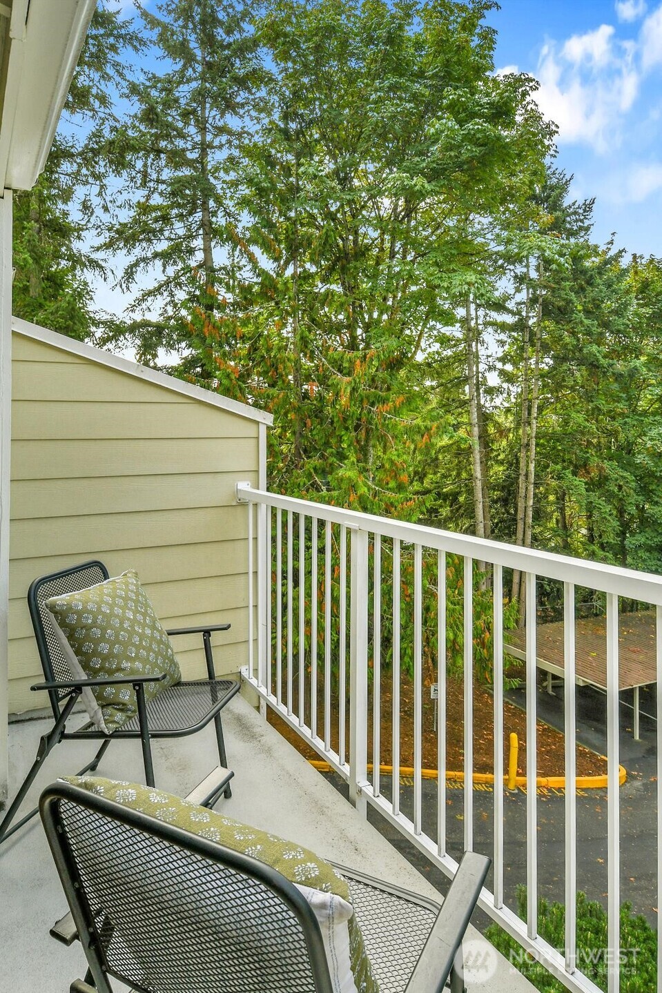 9484 Redmond-Woodinville Rd NE Unit: C-305