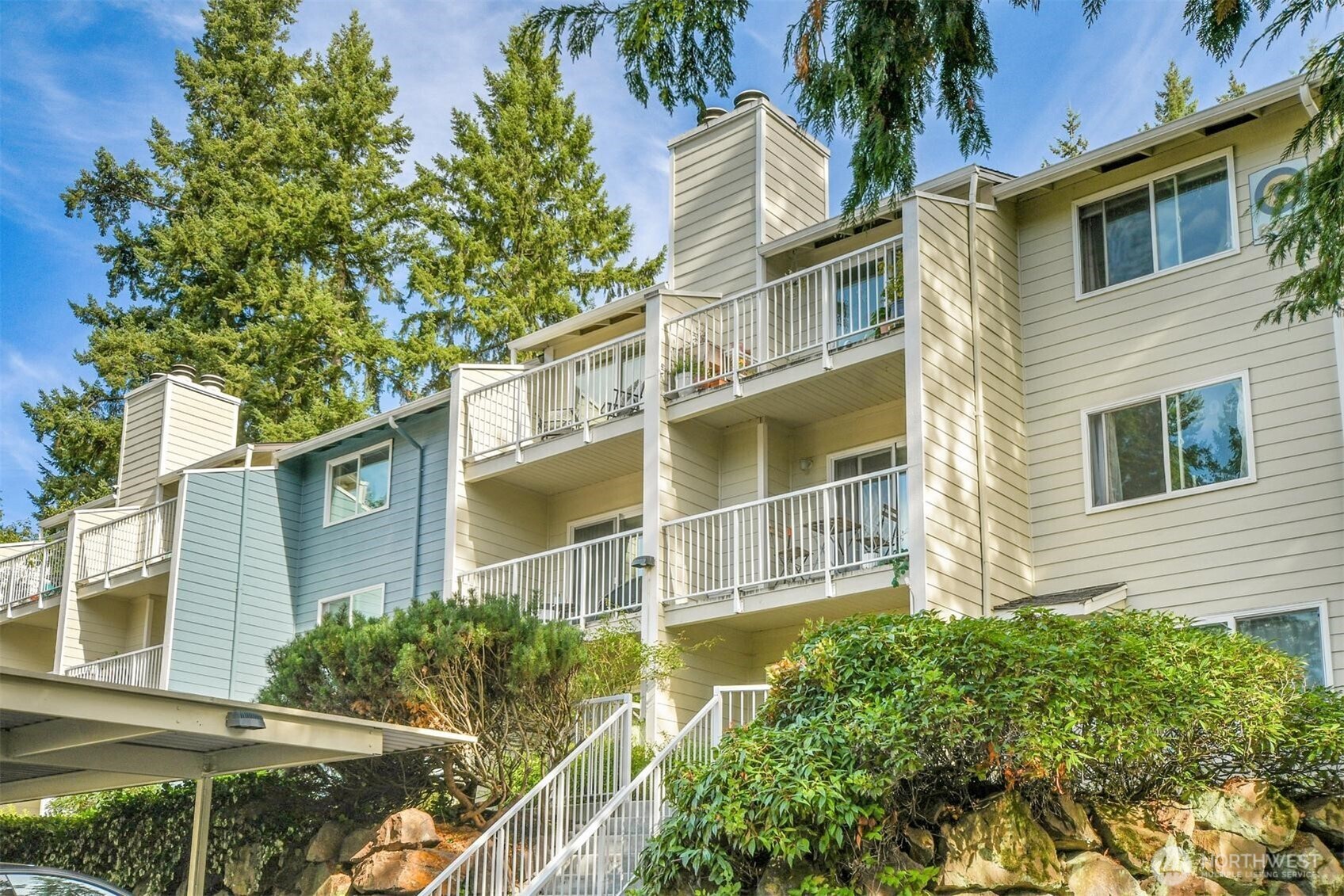 9484 Redmond-Woodinville Rd NE Unit: C-305