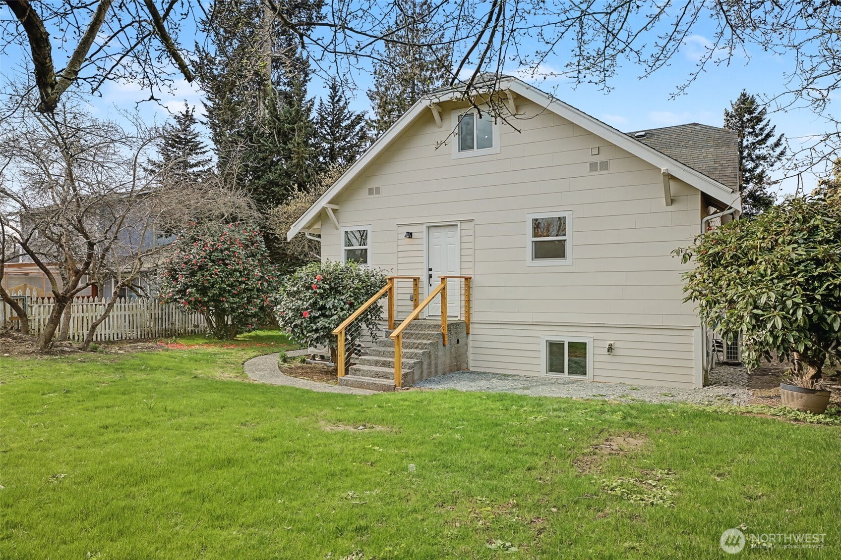 8844 16th Avenue SW