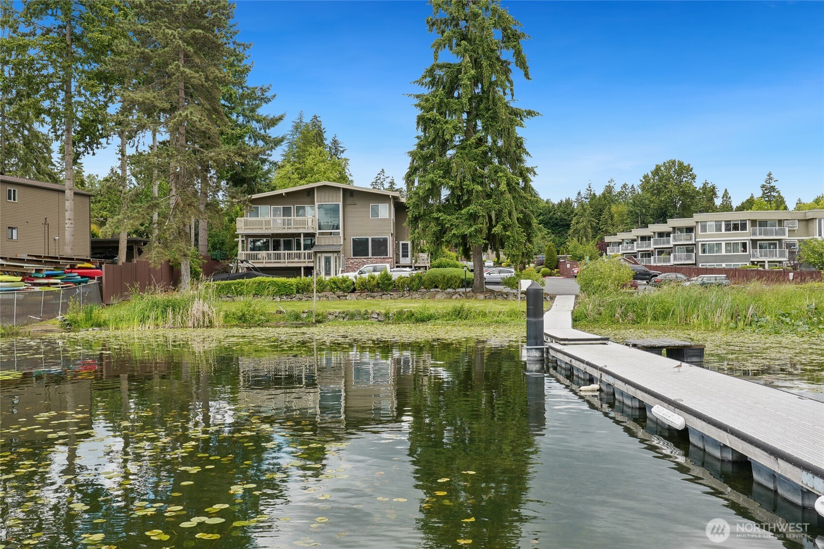 4050 W Lake Sammamish Pkwy NE Unit: 103