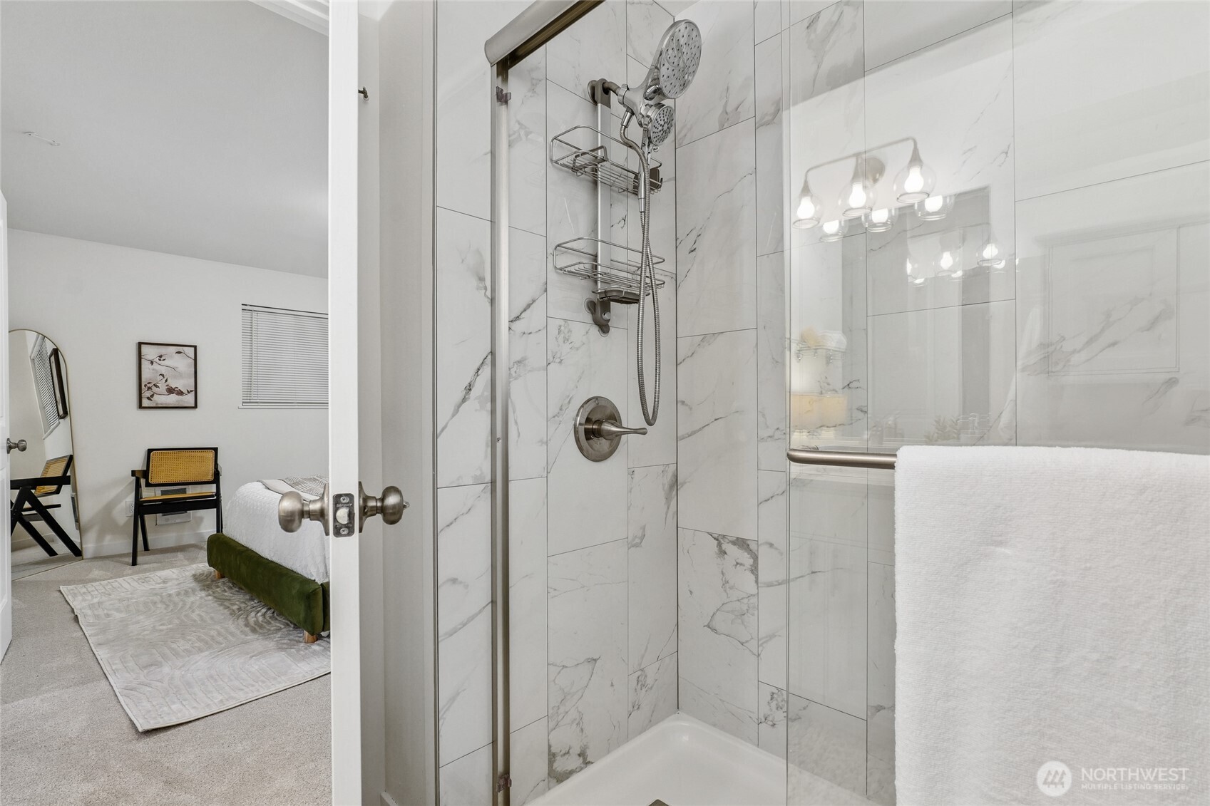 4050 W Lake Sammamish Pkwy NE Unit: 103