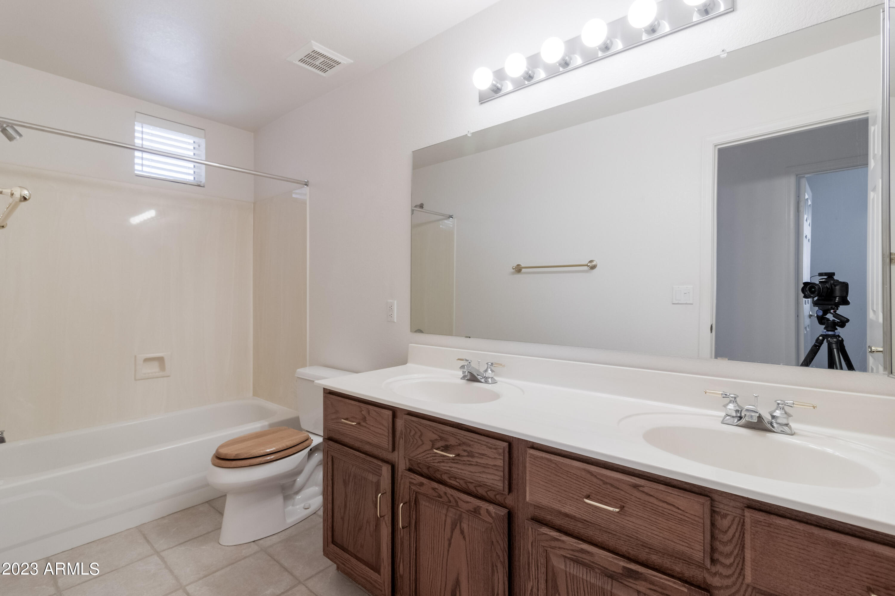 5082 Tumbleweed Lane