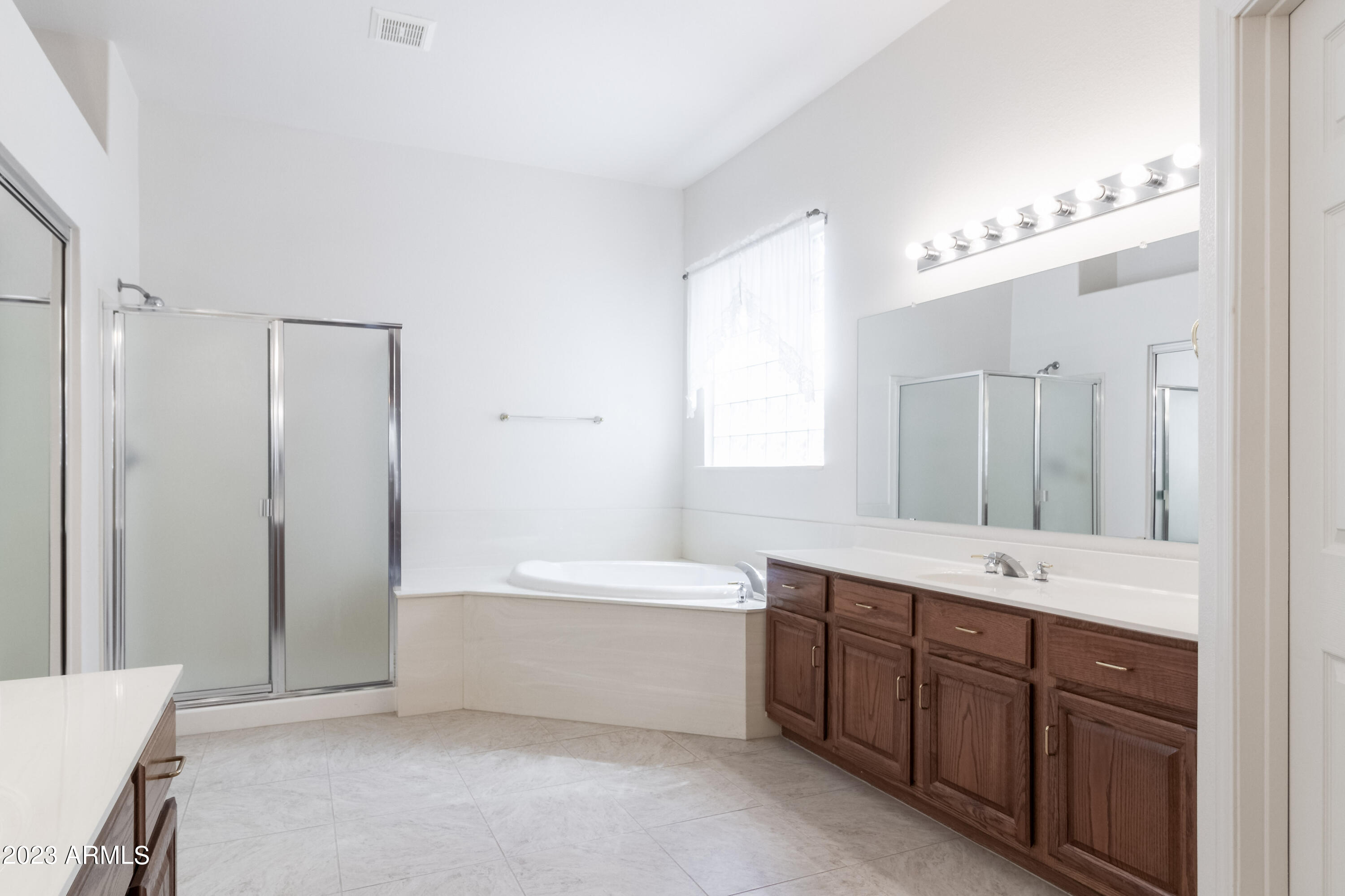 5082 Tumbleweed Lane